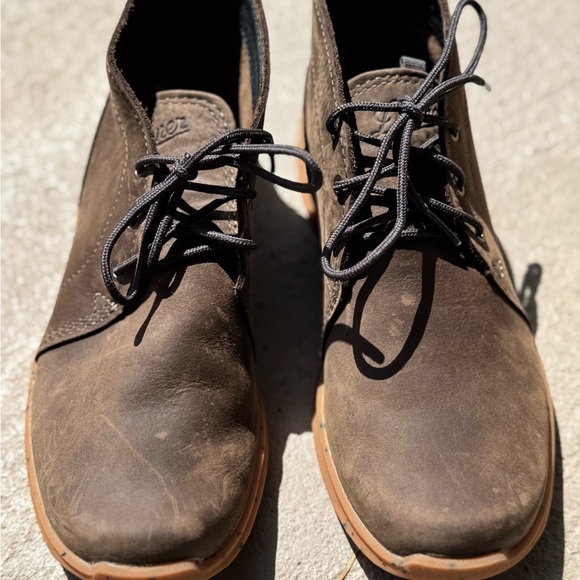 Danner Women's Pilgrim Chukka Bracken Shoes - Picture 2 of 6